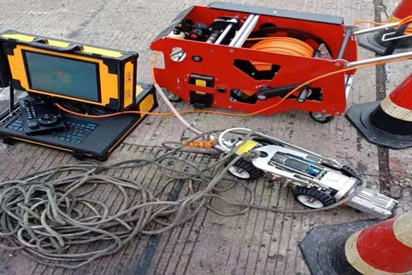 城固CCTV管道检测机器人